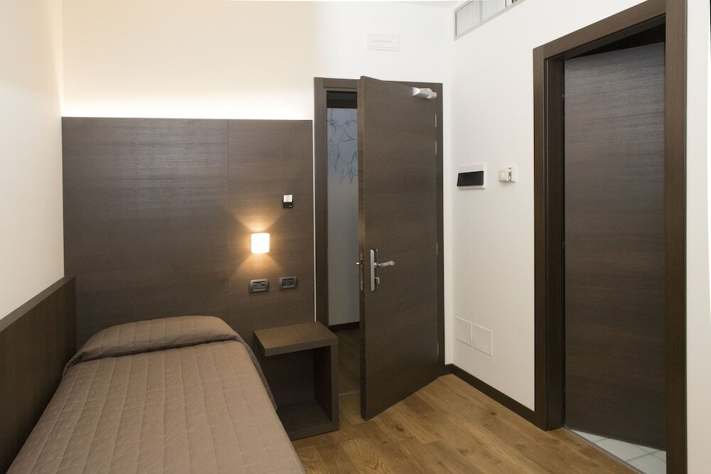 Фото Albergo Ristorante Pizzeria Tonino