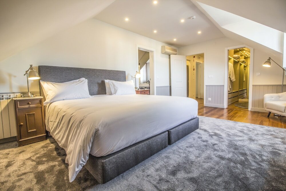 Фото Paço do Bispo Boutique House