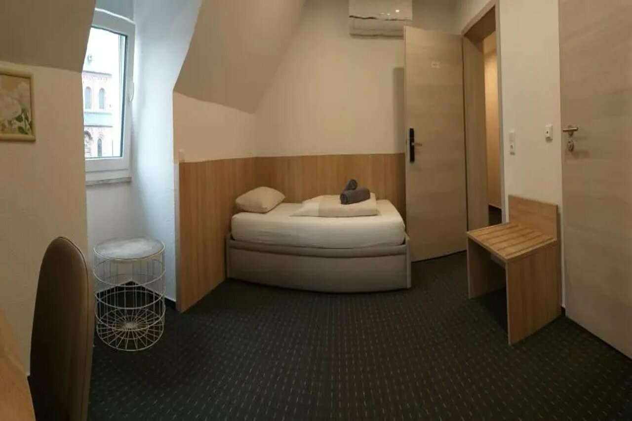 Фото Hotel Restaurant Kriemhilde