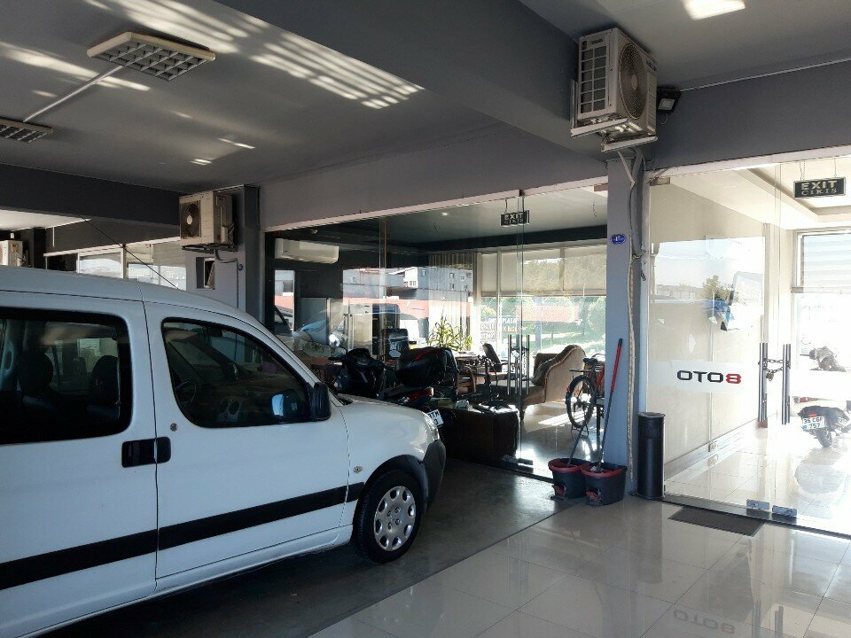Car dealership Ceren Automotive, Izmir, photo