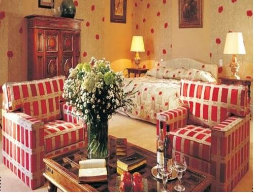 Внешний вид отеля Hotel Les Hautes Roches в Рошкорбоне, фото 5