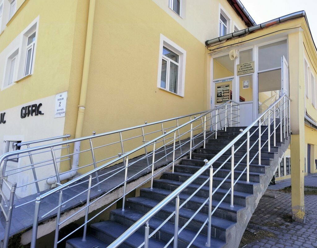 School Zekiye Canpolat Middle School, Tomarza, photo