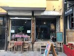 Z Kitap Cafe (İzmir, Konak, Alsancak Mah., Yüzbaşı Şerafettin Bey Sok., 32), cafetería