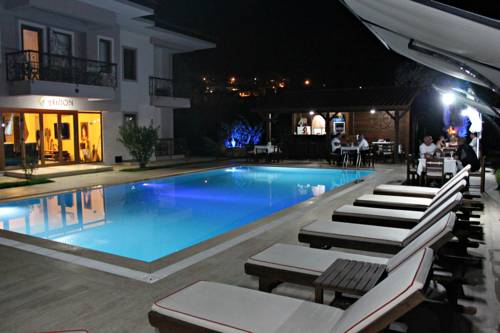 Фото отеля 2