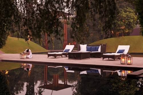 Фото The Roseate New Delhi