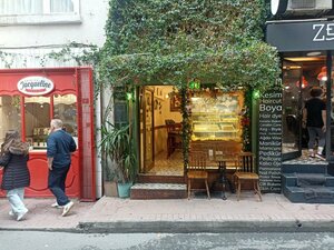 Dolce Profiterole (İstanbul, Beyoğlu, Kuloğlu Mah., Turnacı Başı Cad., 63A) ، الحلويات