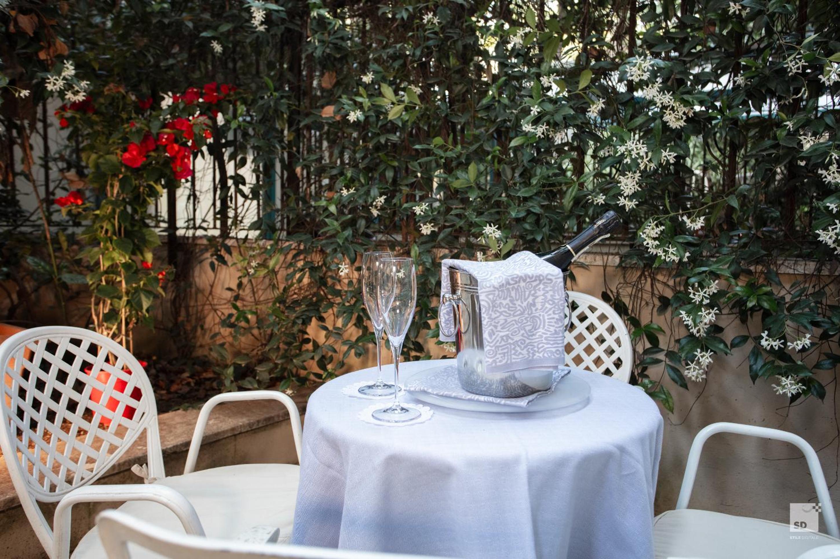 Фото Aldrovandi Residence City Suites