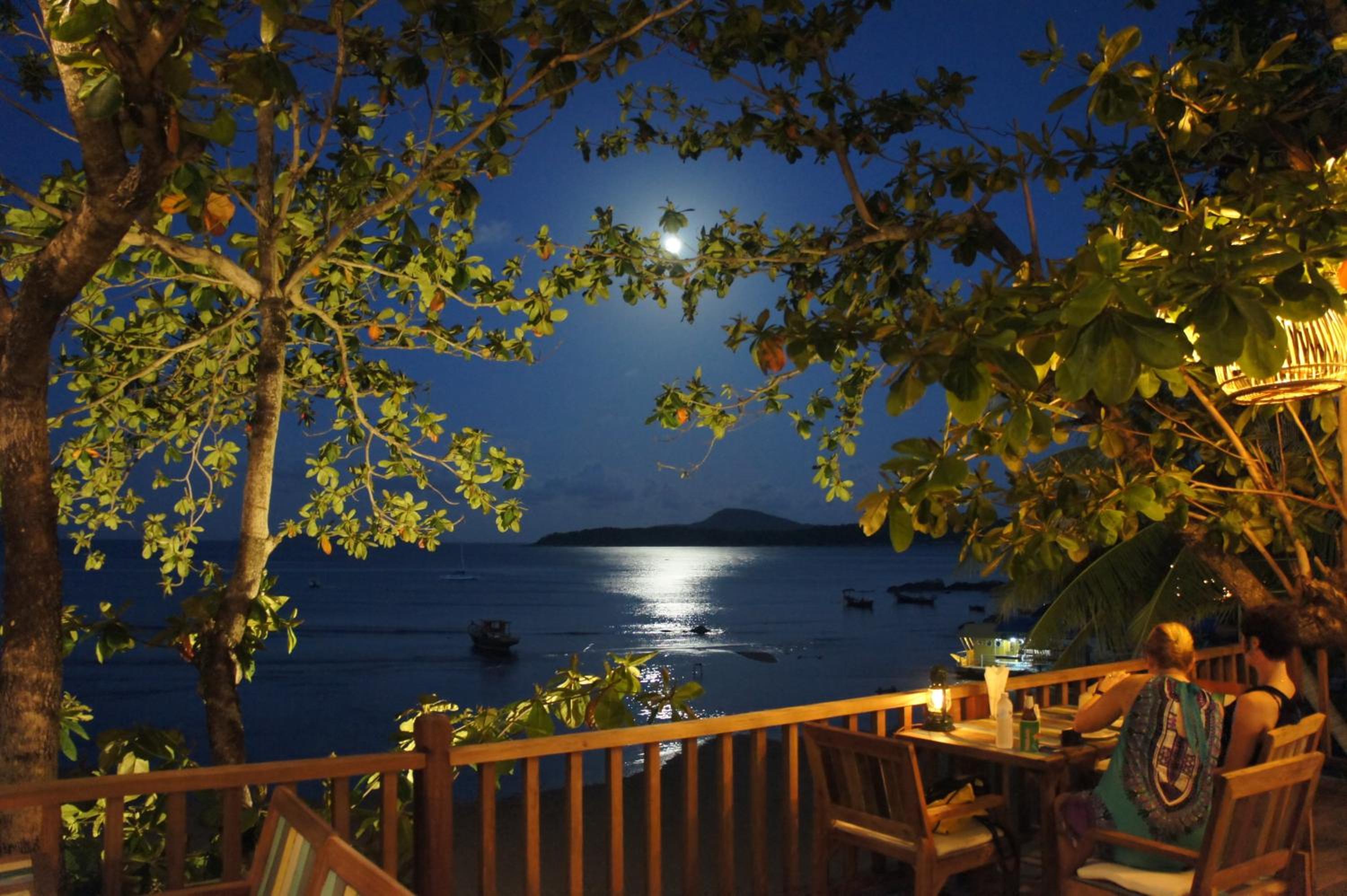 Фото Palm Village Phuket Hotel