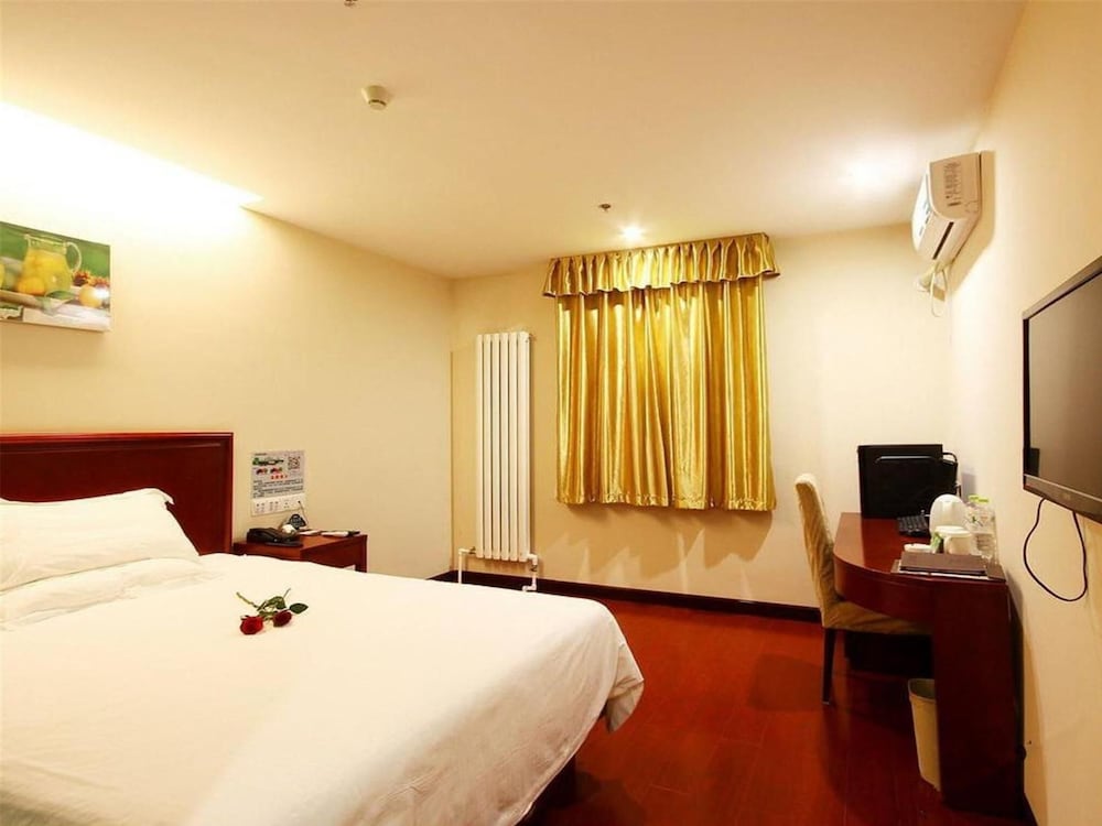 Фото Greentree Inn Beijing Yanqing Gaota Rd Express Hotel