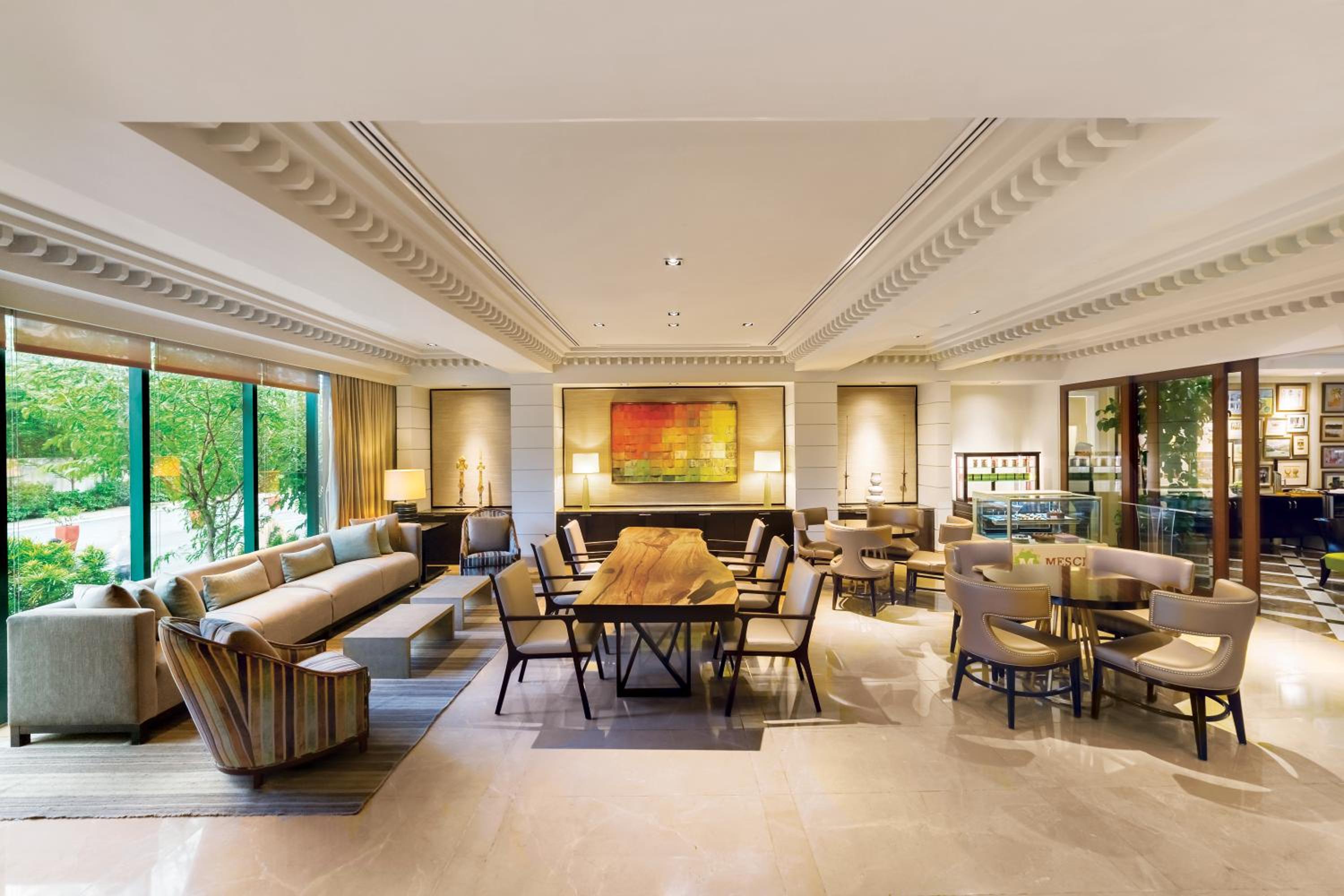 Фото Aruga Apartments by Rockwell Makati