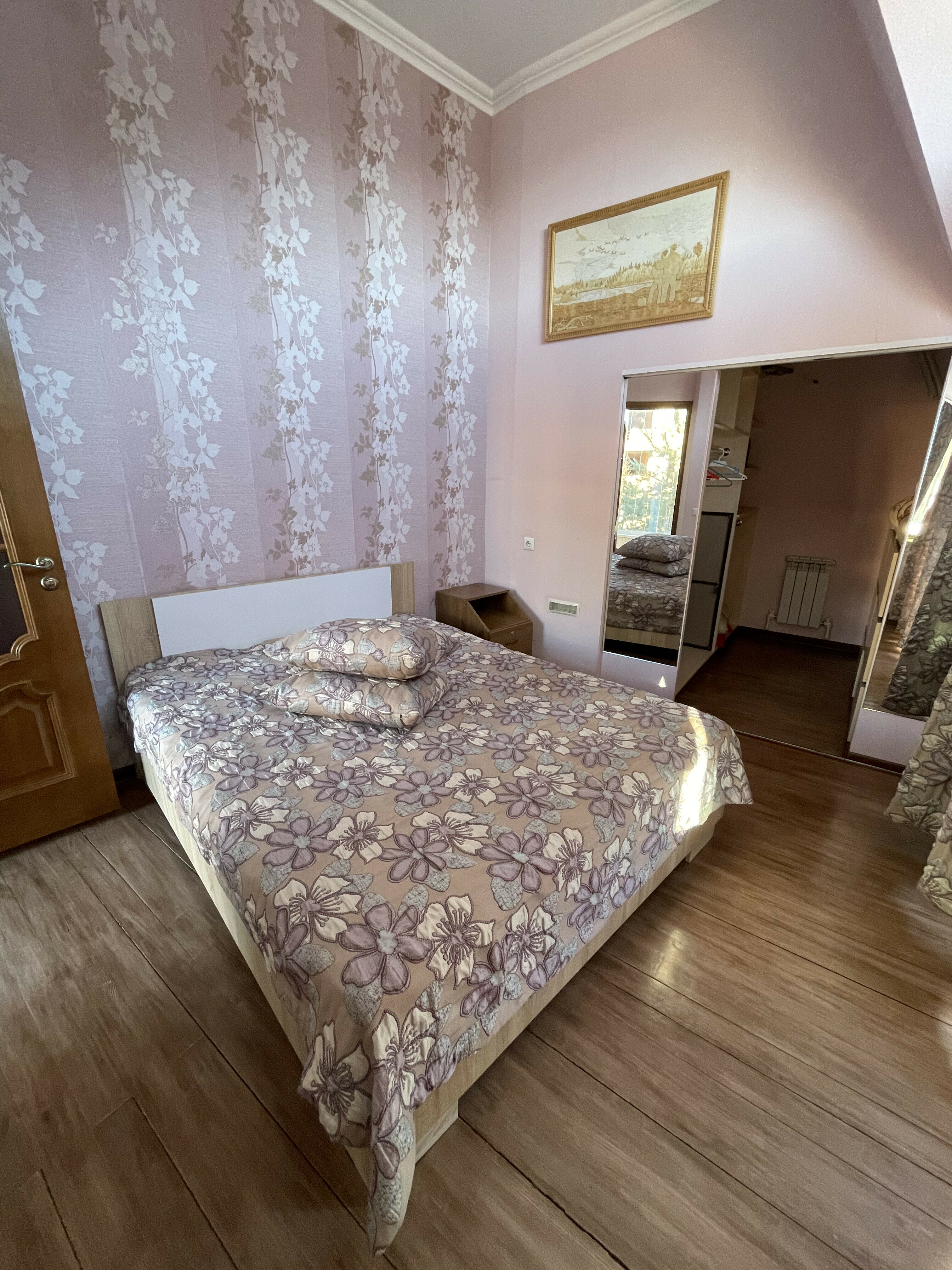 Фото Mountain Cottage