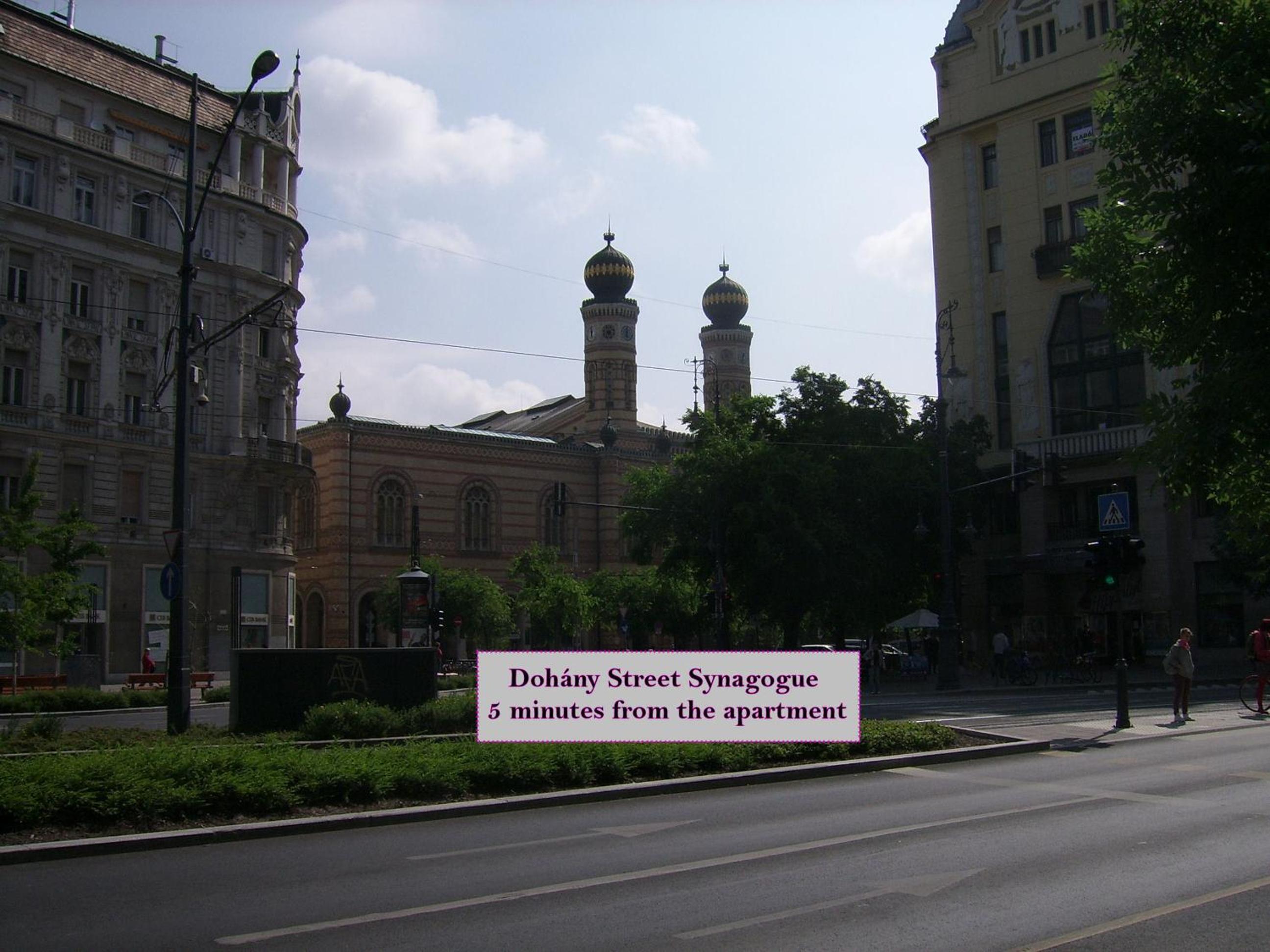 Фото Liechtenstein Apartments Wesselényi 18