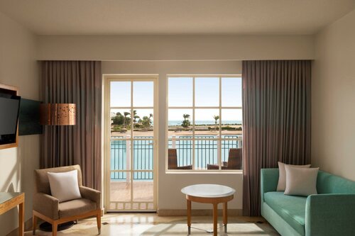 Гостиница Movenpick Resort & SPA El Gouna в Эль-Гуне