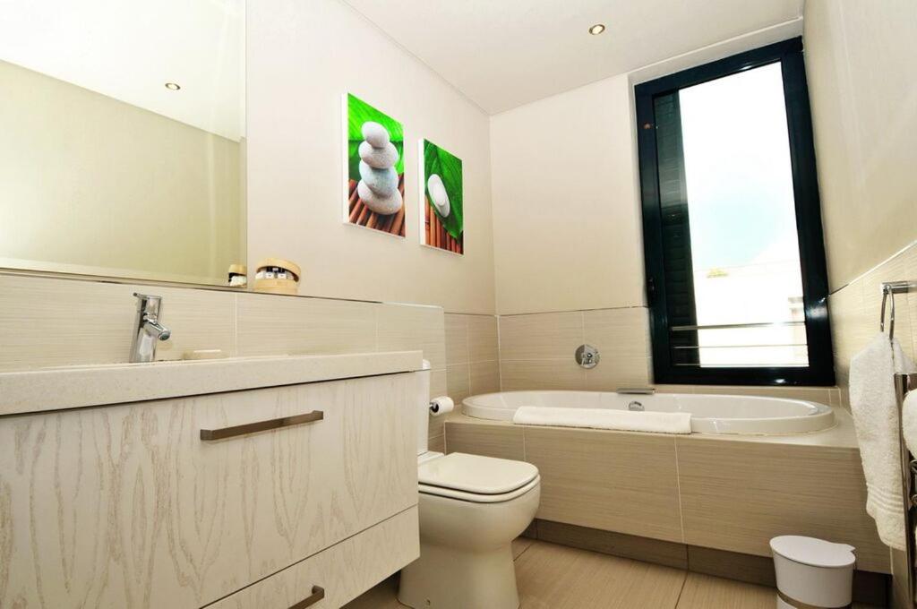 Фото Le Paradis Penthouse Apartment