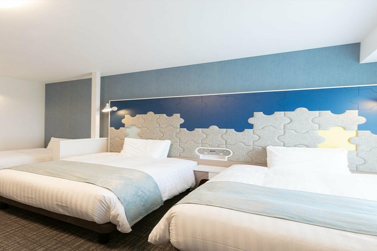 Фото Comfort Suites Tokyo Bay