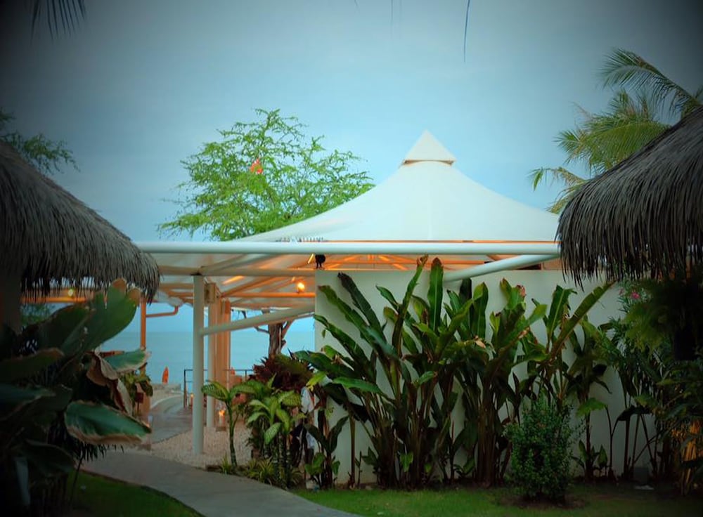 Фото Sanae Beach Club