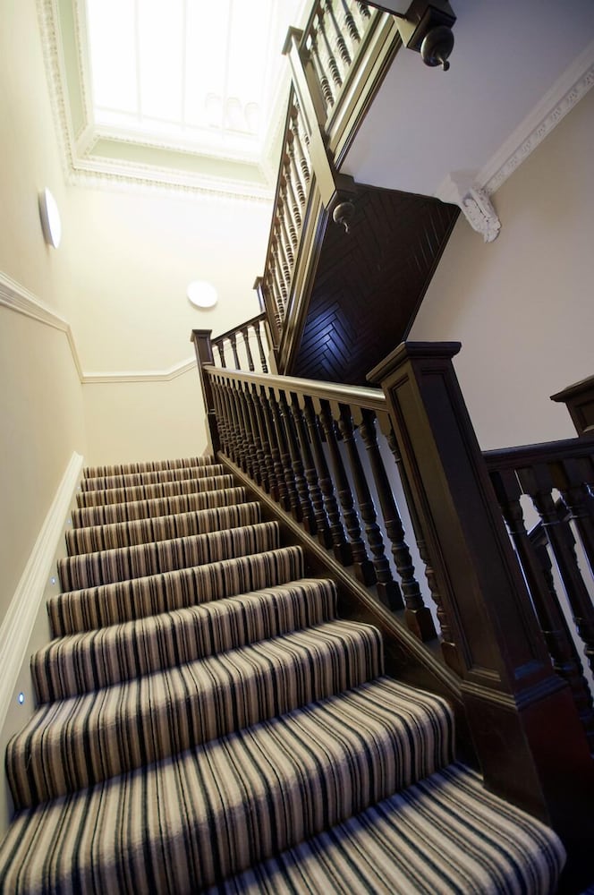 Фото Palmerston Suites