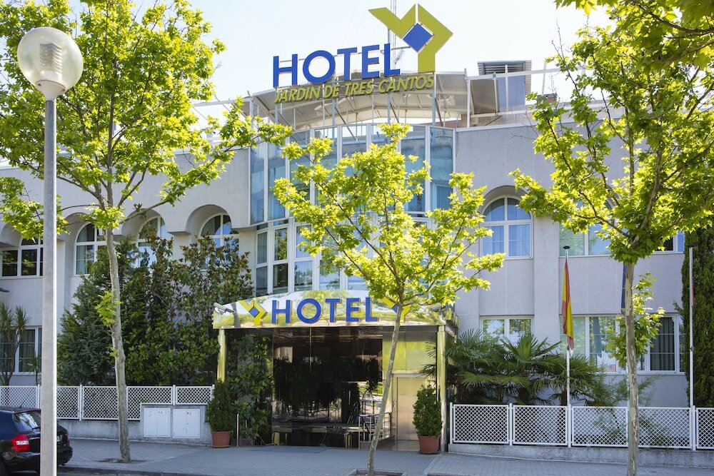 Фото отеля 1