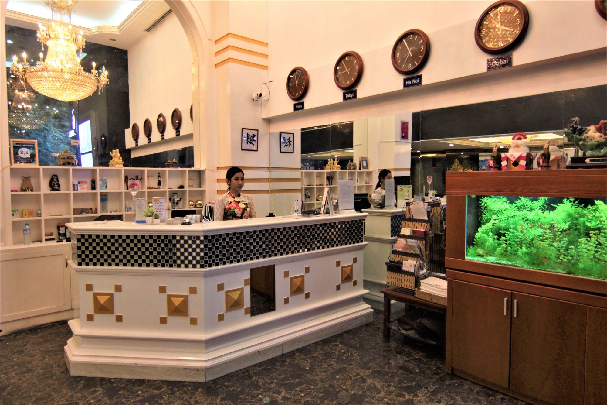 Фото Happy Land Hotel