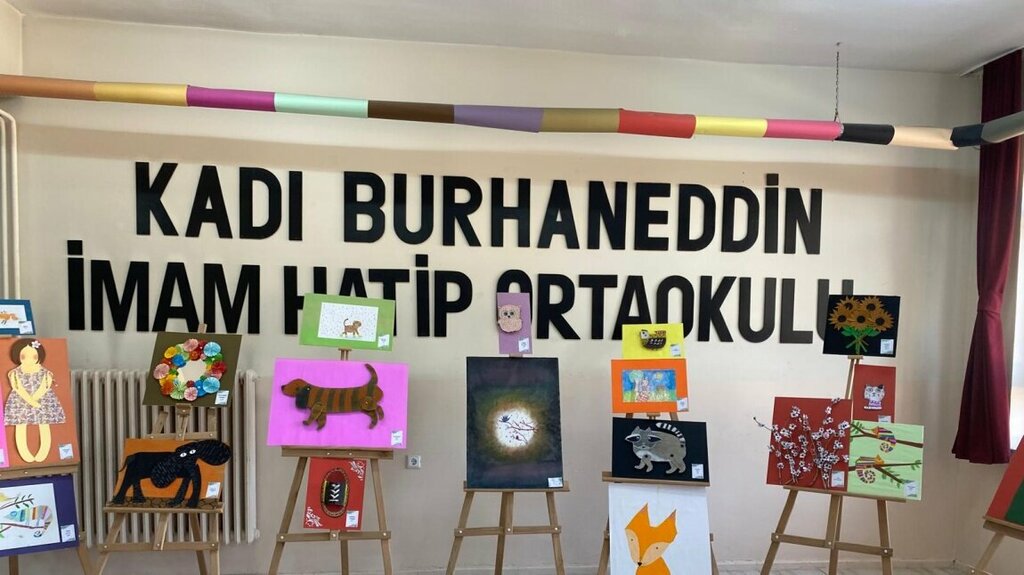 School Kadiburhaneddin Imam Hatip Middle School, Sivas, photo