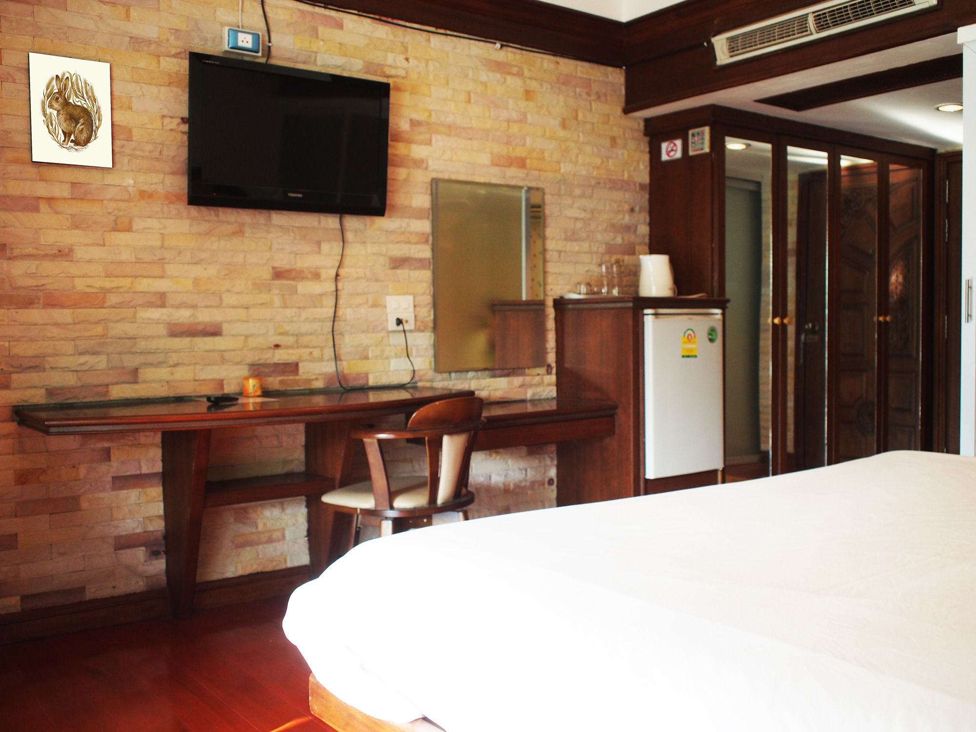Фото Nh Elegant Hotel