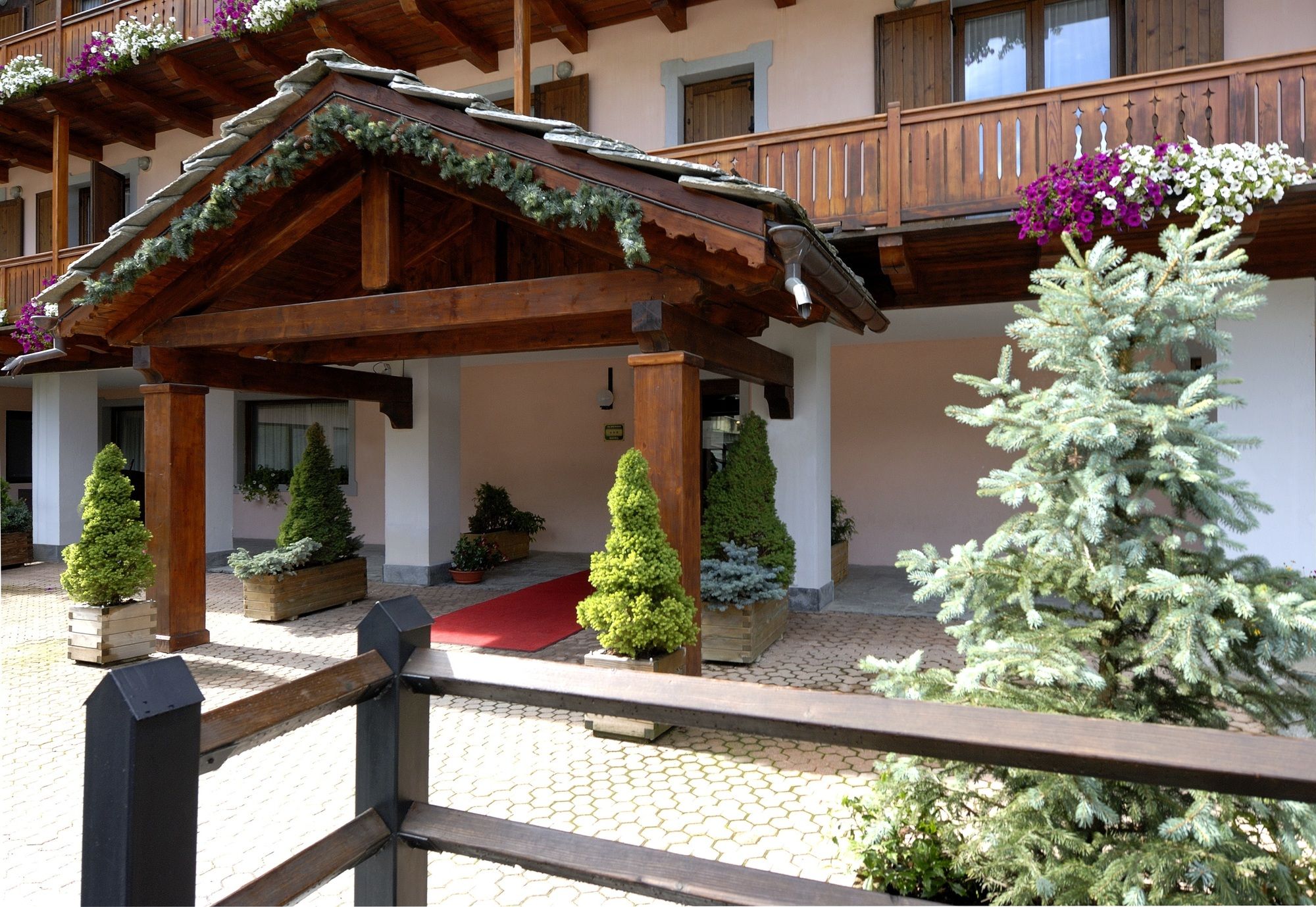 Фото Hotel De Champoluc