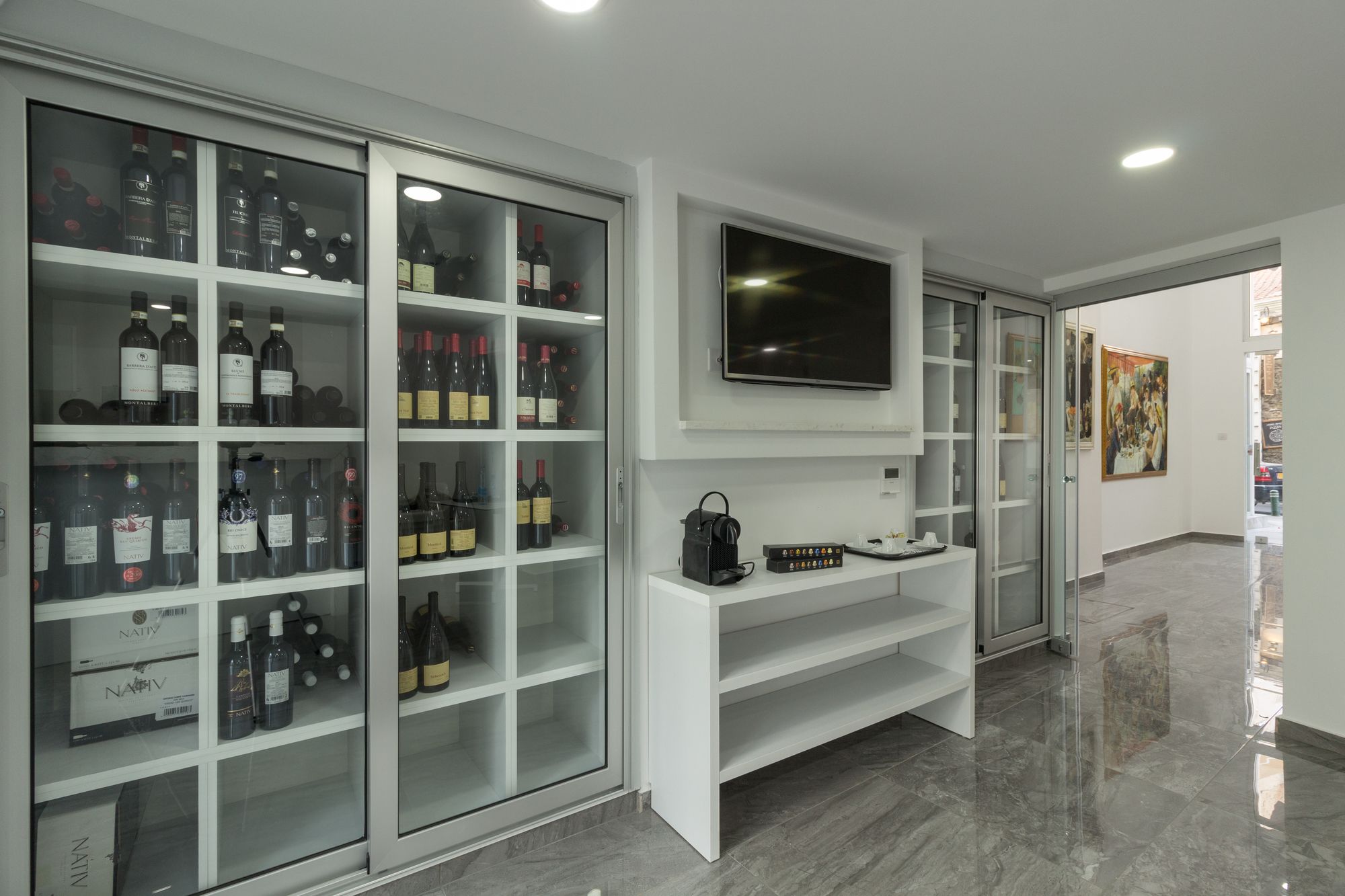 Фото Art & Wine Studios and Apts