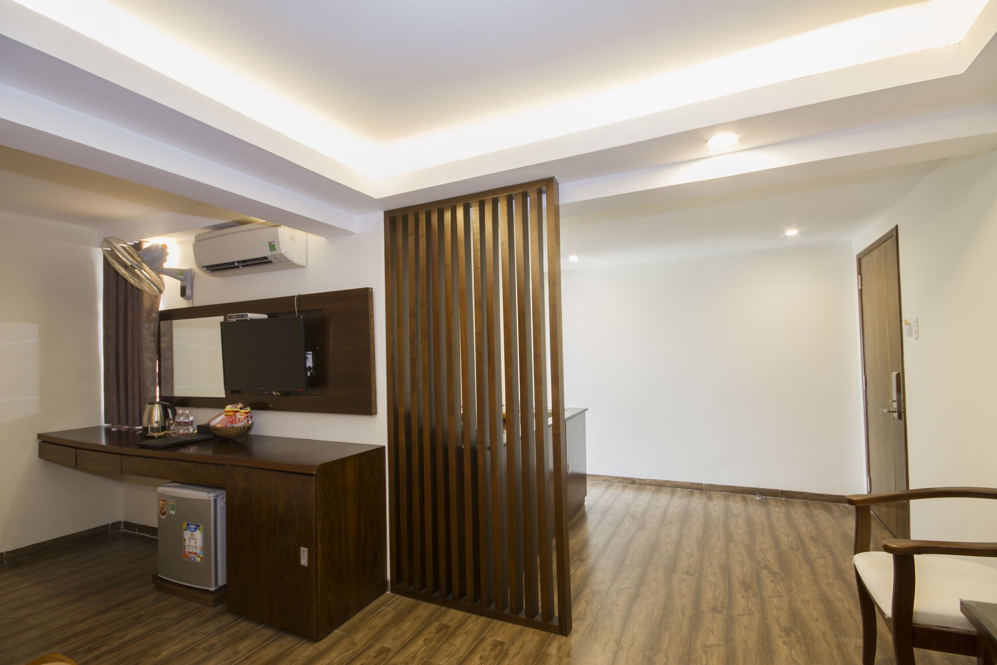 Фото Happy Sky Hotel