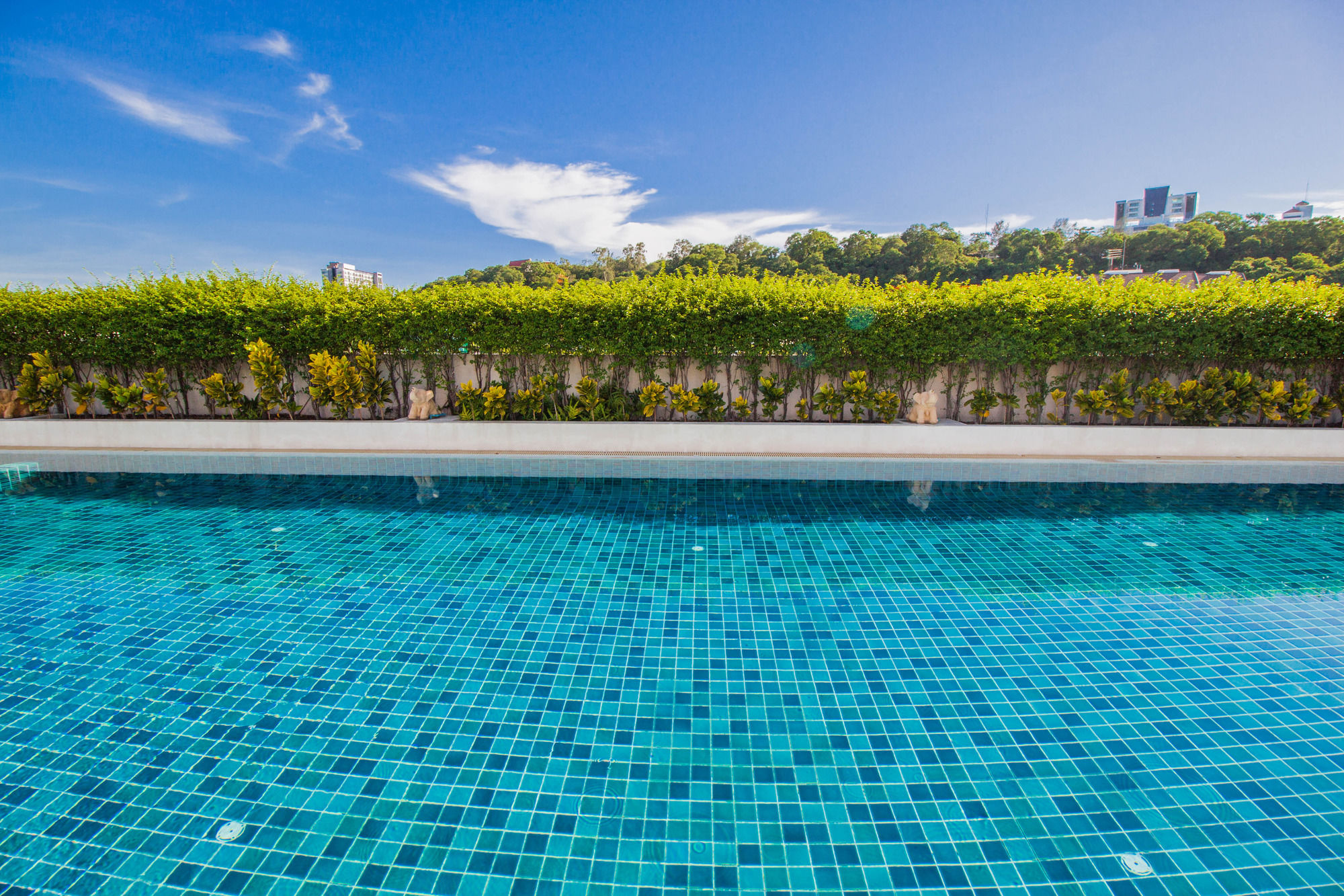 Фото Hyde Park Residence by Pattaya Sunny Rentals