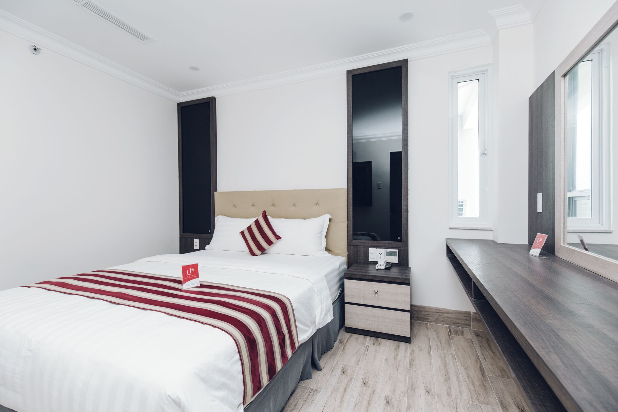 Фото Seven Seas Hotel and Apartment