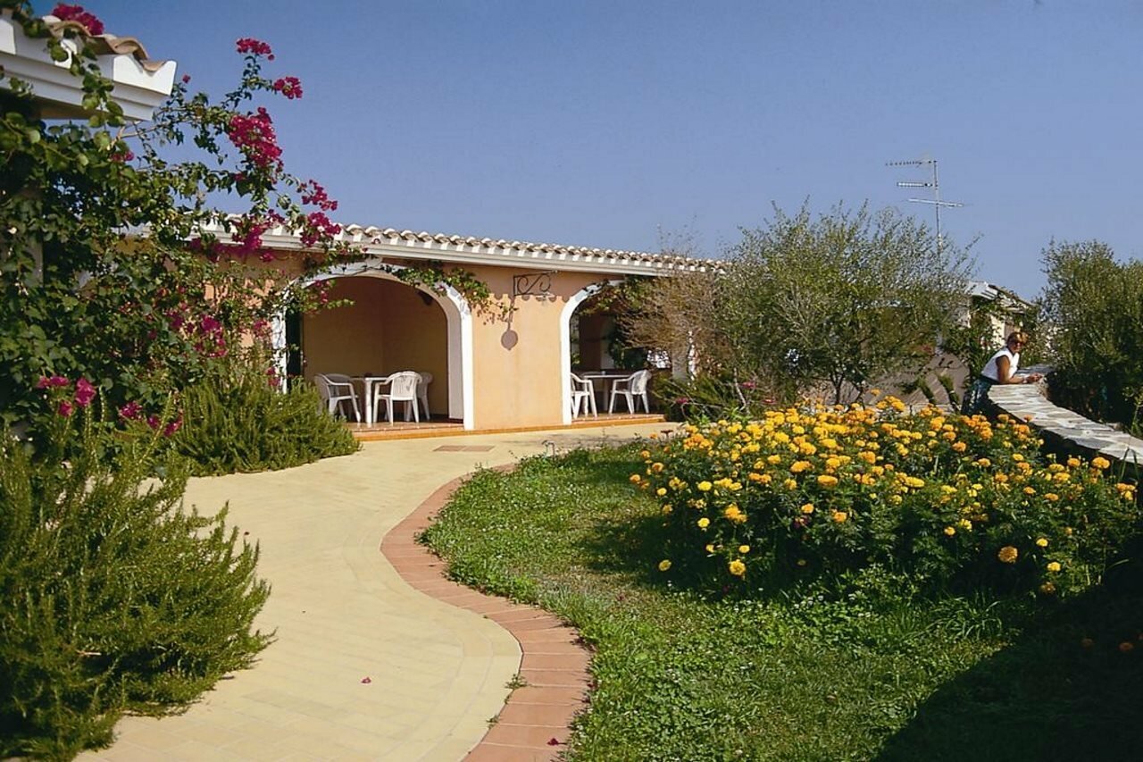 Фото Villaggio Alba Dorata