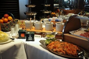 Фото Hotel Central