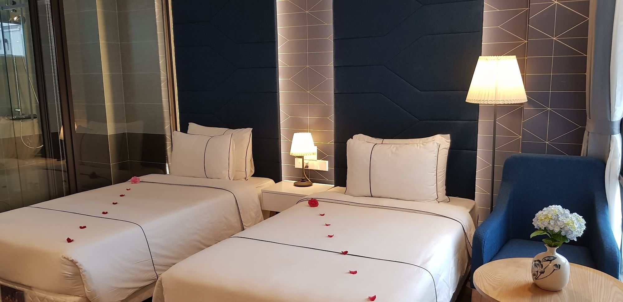 Фото Bonsella Prestige Hotel and SPA