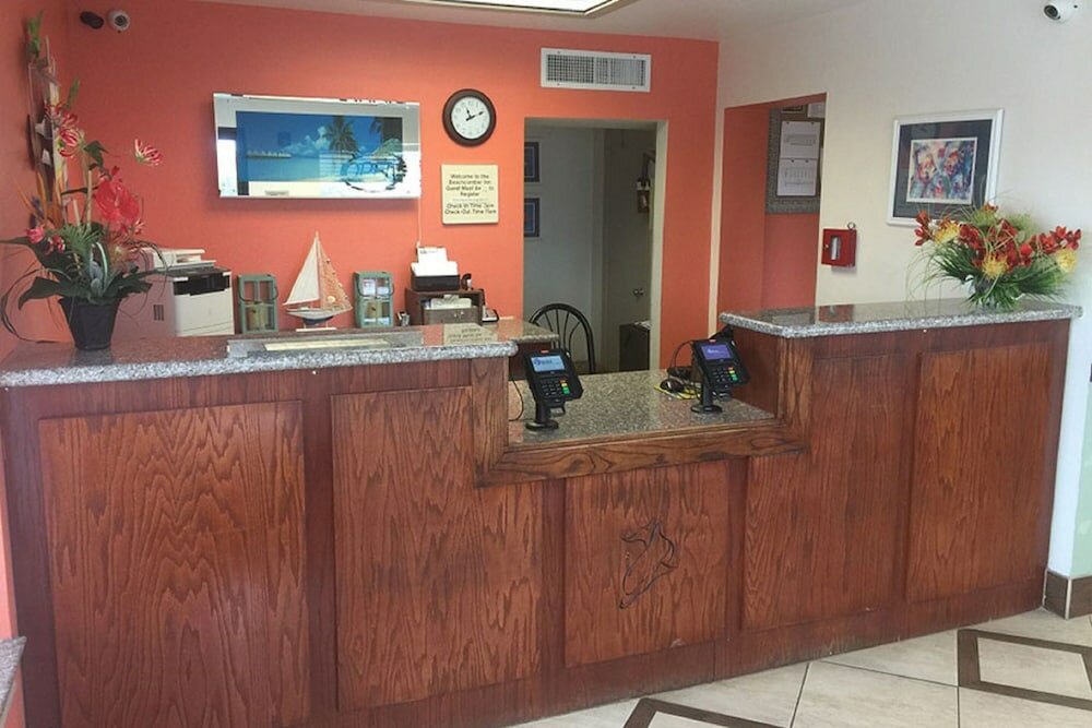 Фото Beachcomber Inn