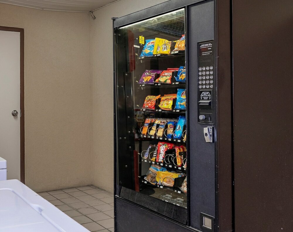 Фото Red Roof Inn & Suites Oxford