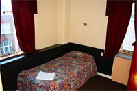 Фото Hotel Waterloo & Backpackers