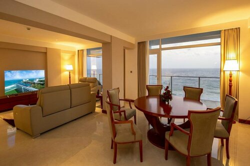 Гостиница Marino Beach Colombo в Коломбо