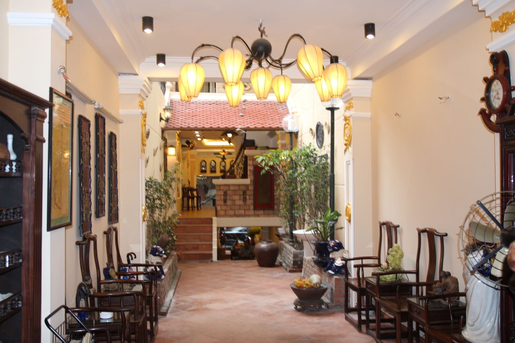 Фото Classic Street Hotel