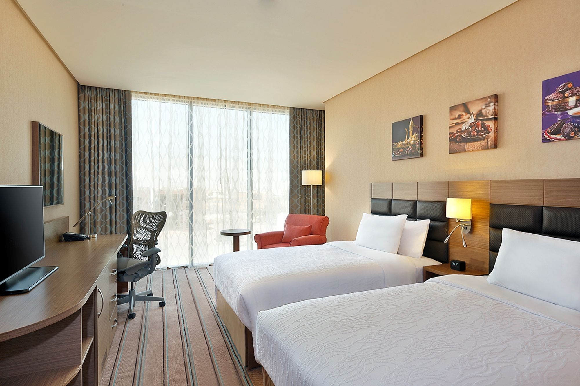 Фото Hilton Garden Inn Tabuk