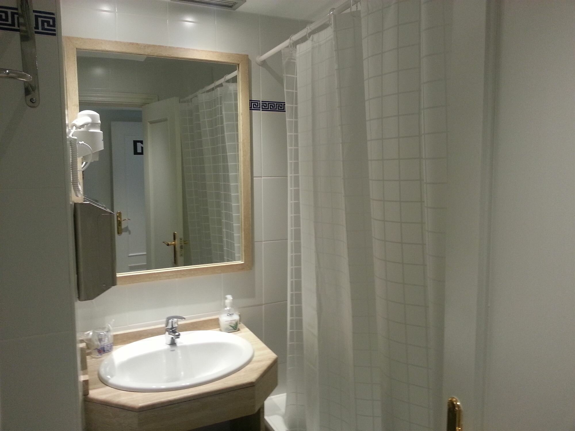 Фото Far Home Gran Vía