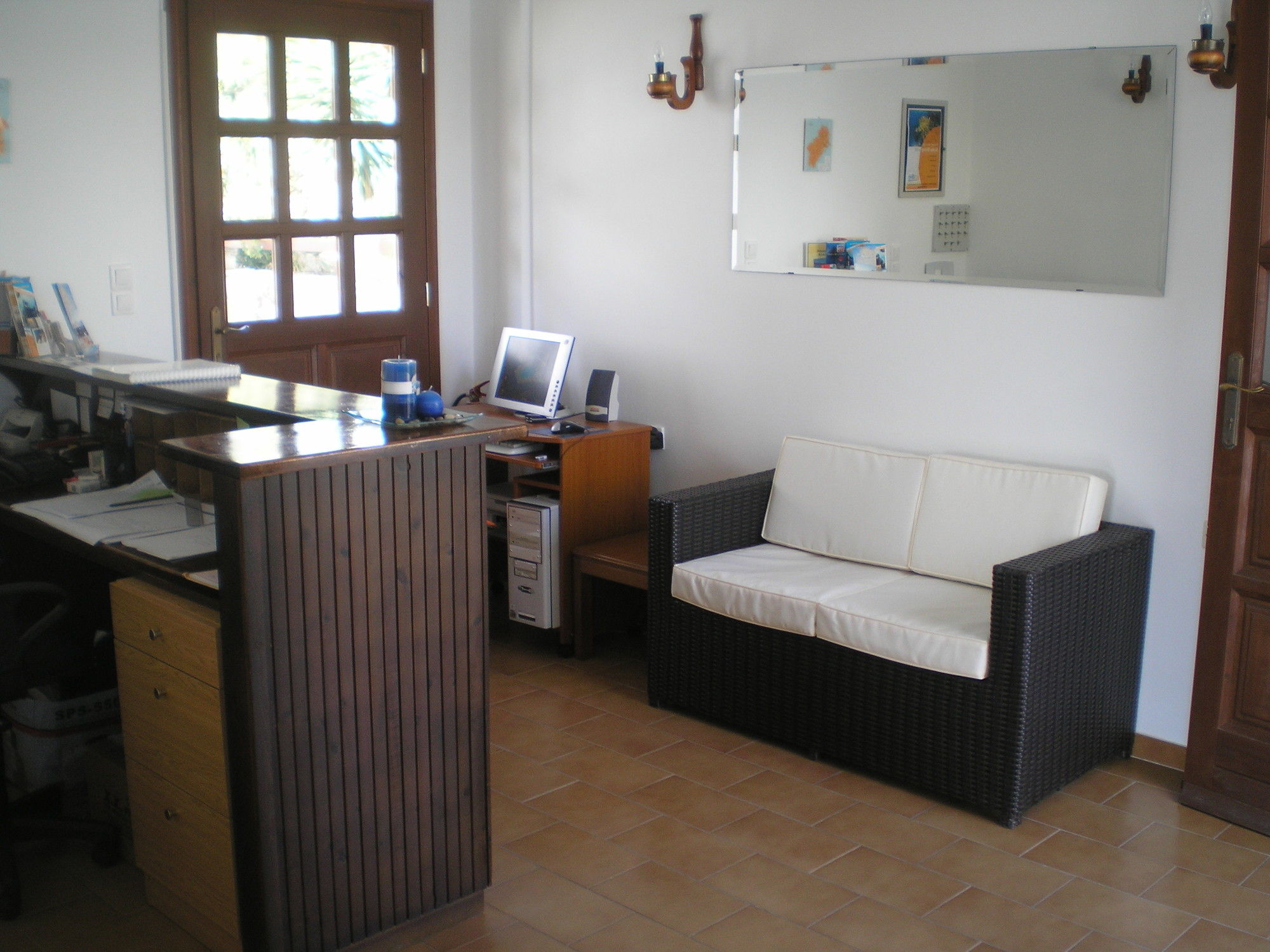 Фото Golden Sun Hotel