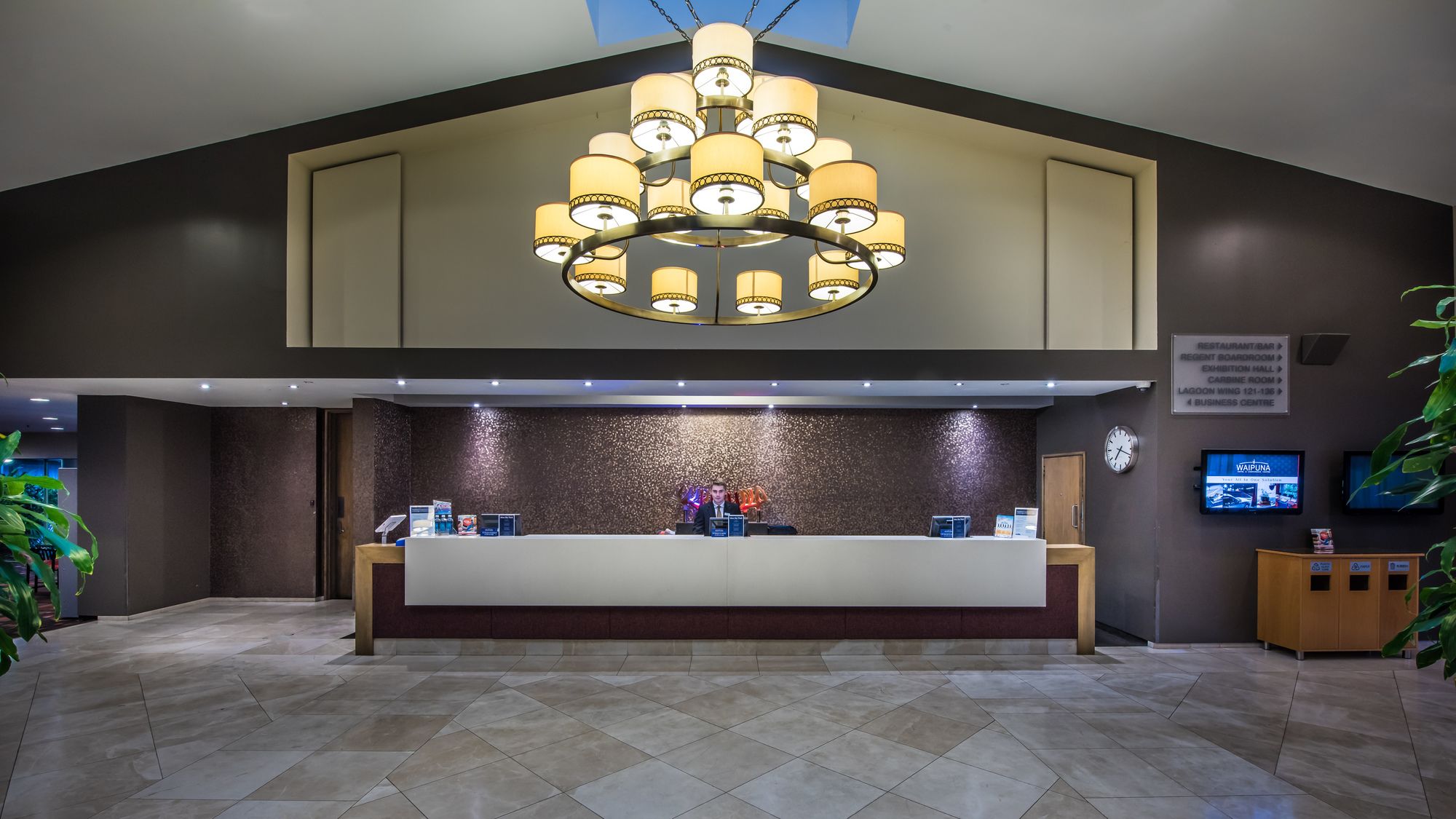 Фото Waipuna Hotel & Conference Centre