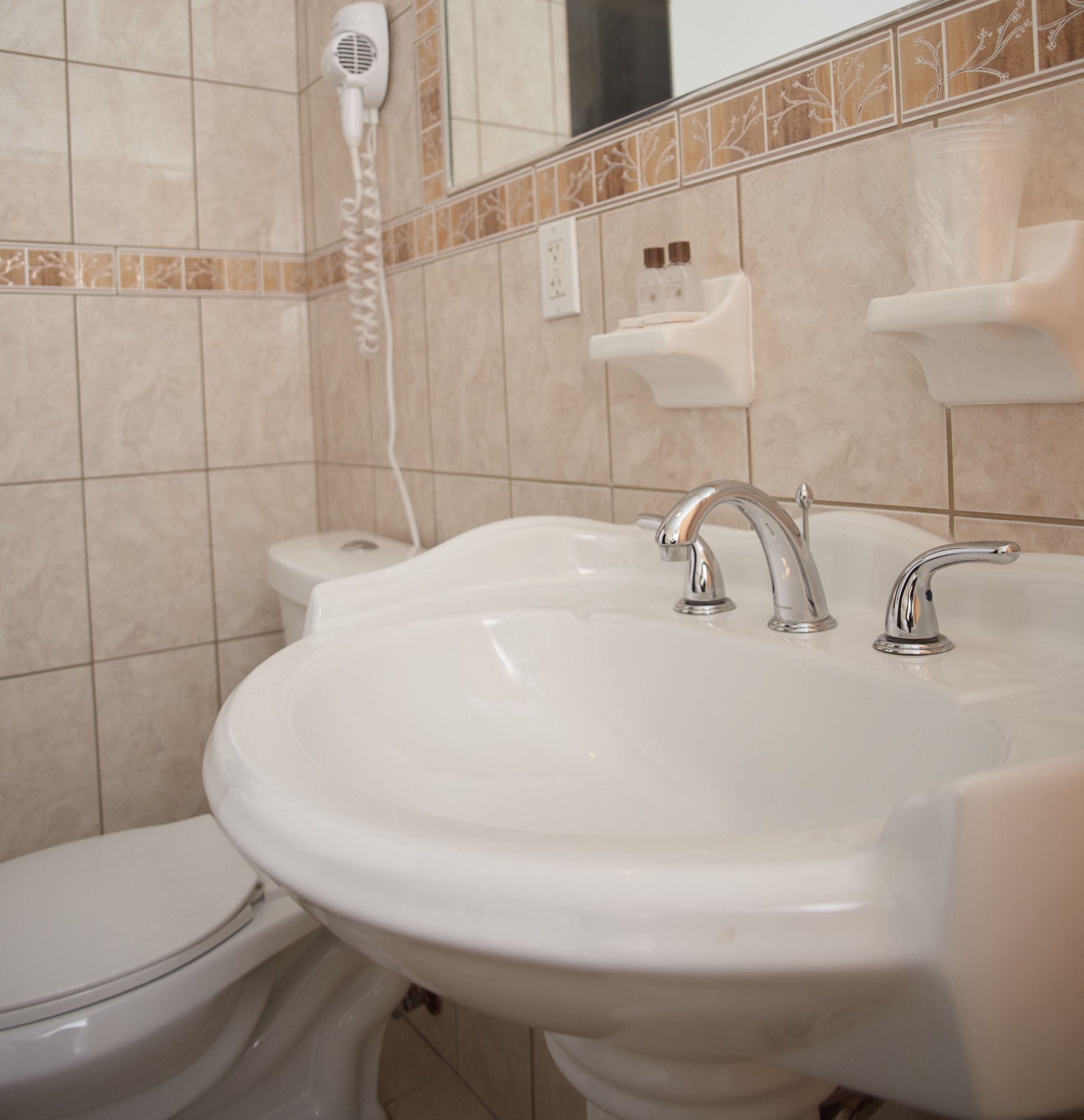 Фото Hotel St. James