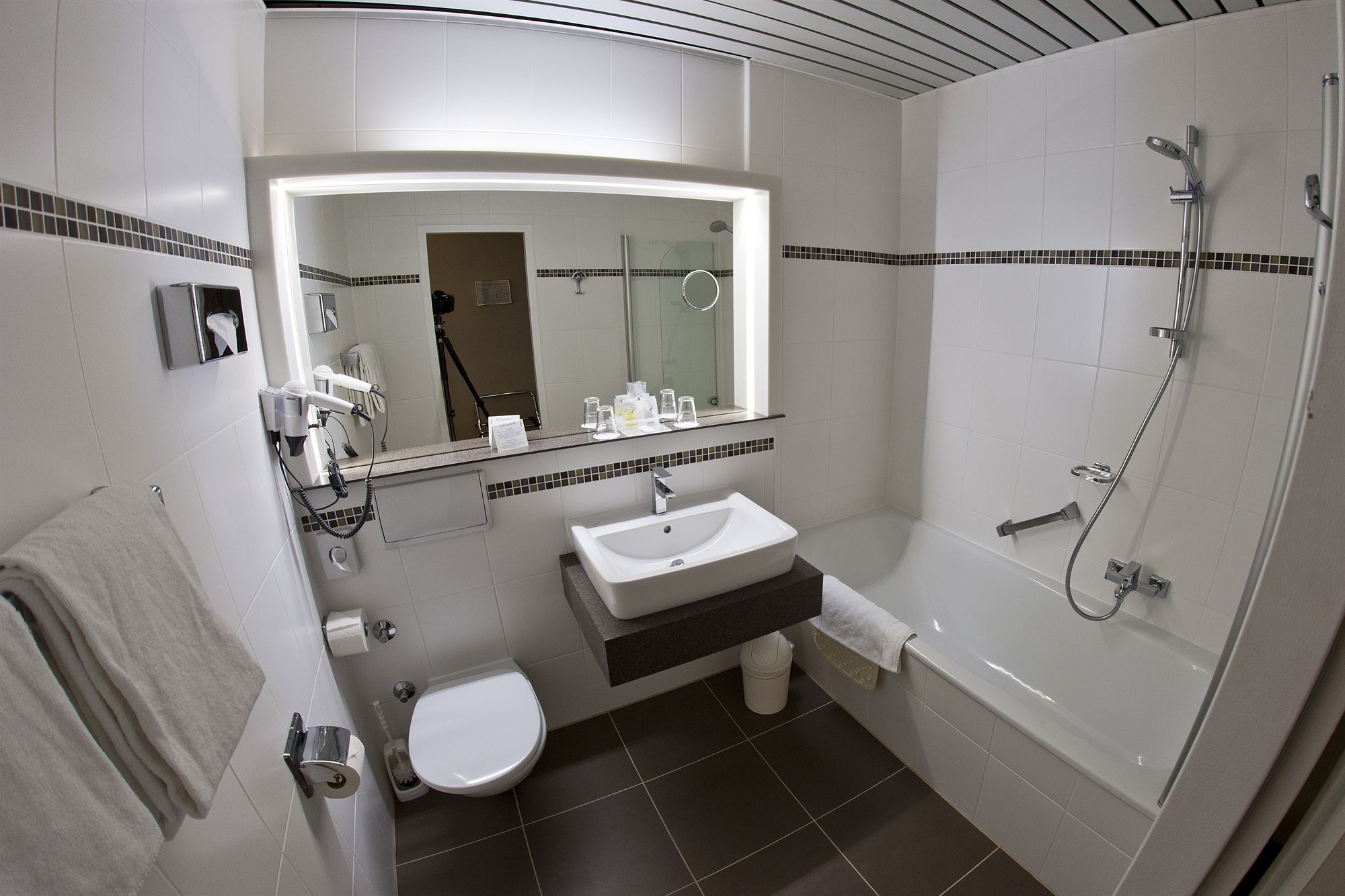 Фото Leonardo Hotel Hamburg Elbbruecken