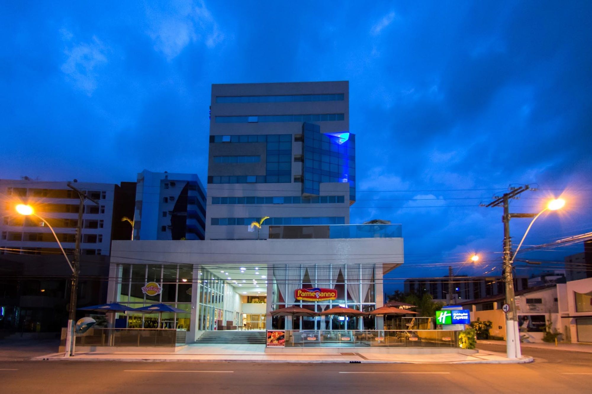 Фото Holiday Inn Express Maceio Ponta Verde, an Ihg Hotel