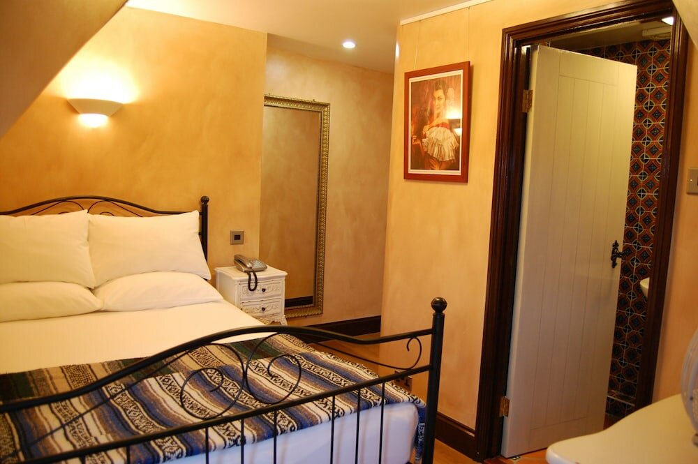 Фото Church Street Hotel