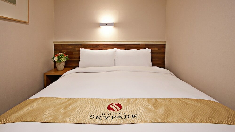 Фото Hotel Skypark Myeongdong I