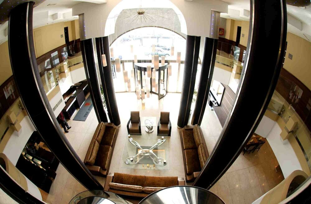 Фото The Avenue Suites