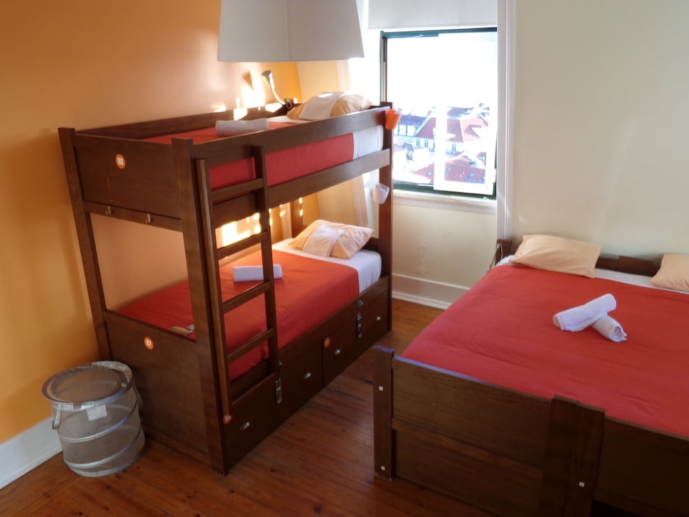 Фото Lisb'on Hostel