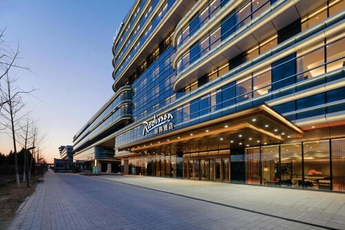 Гостиница Radisson Hotel Beijing Daxing Airport в Ланфане